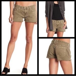 CURRENT/ELLIOTT The Boyfriend Shorts Size 27 Stone
Grey Tan